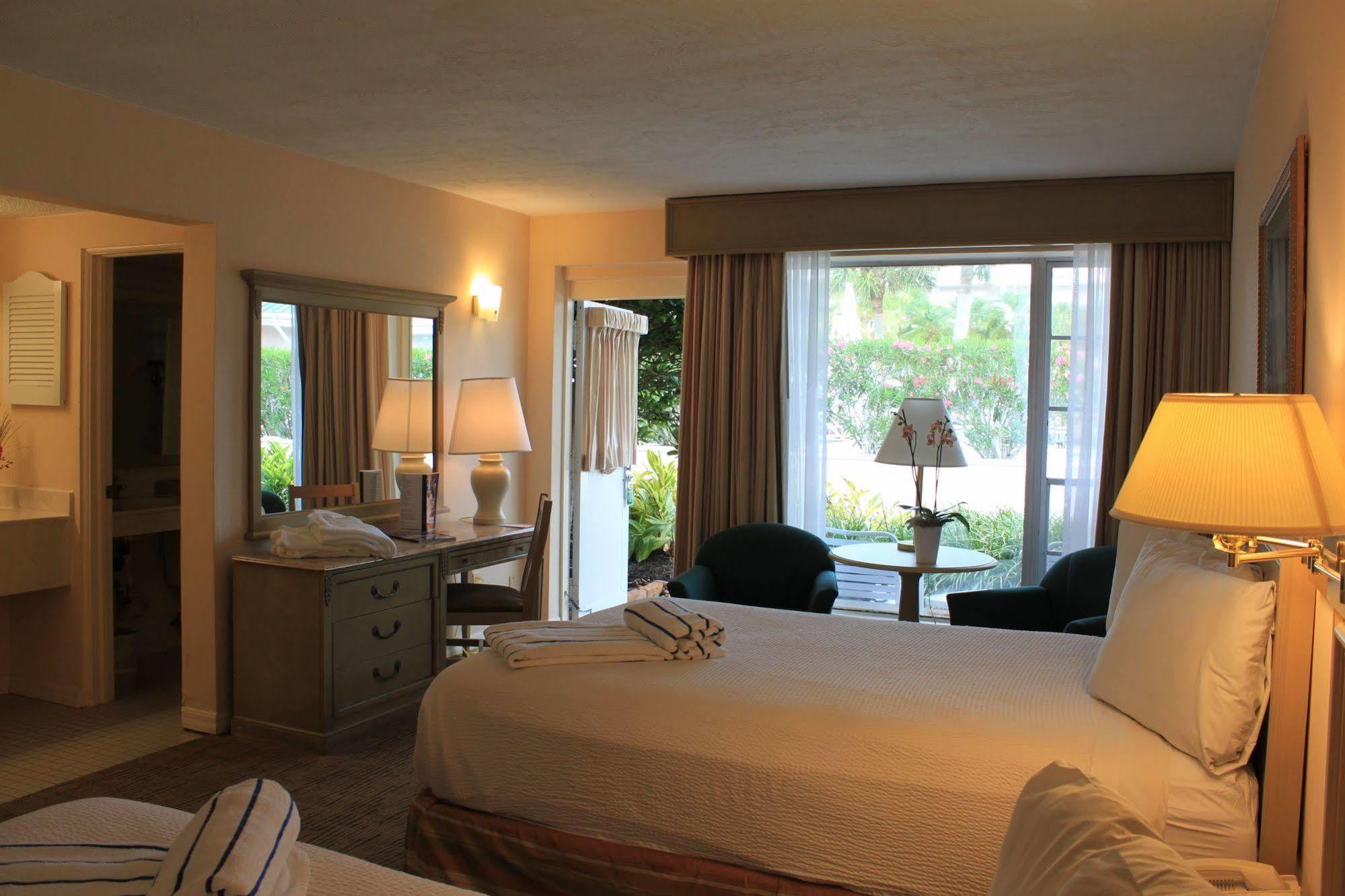 Sandcastle Resort At Lido Beach Sarasota Buitenkant foto