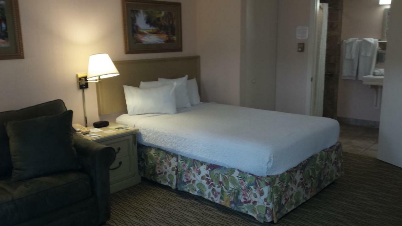 Sandcastle Resort At Lido Beach Sarasota Buitenkant foto